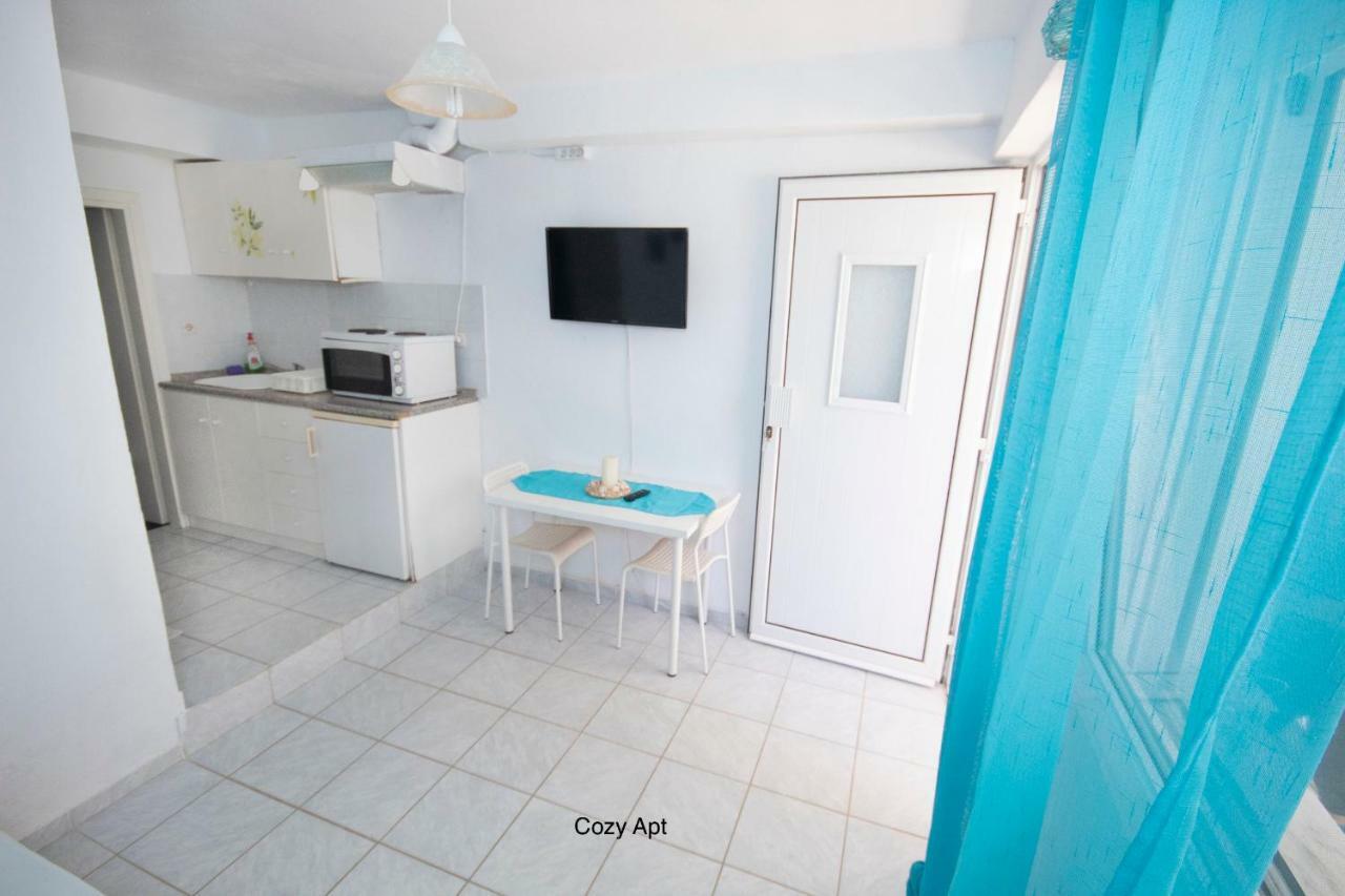Aello Sea-Seafront Apartments Skala Fourkas Exterior photo